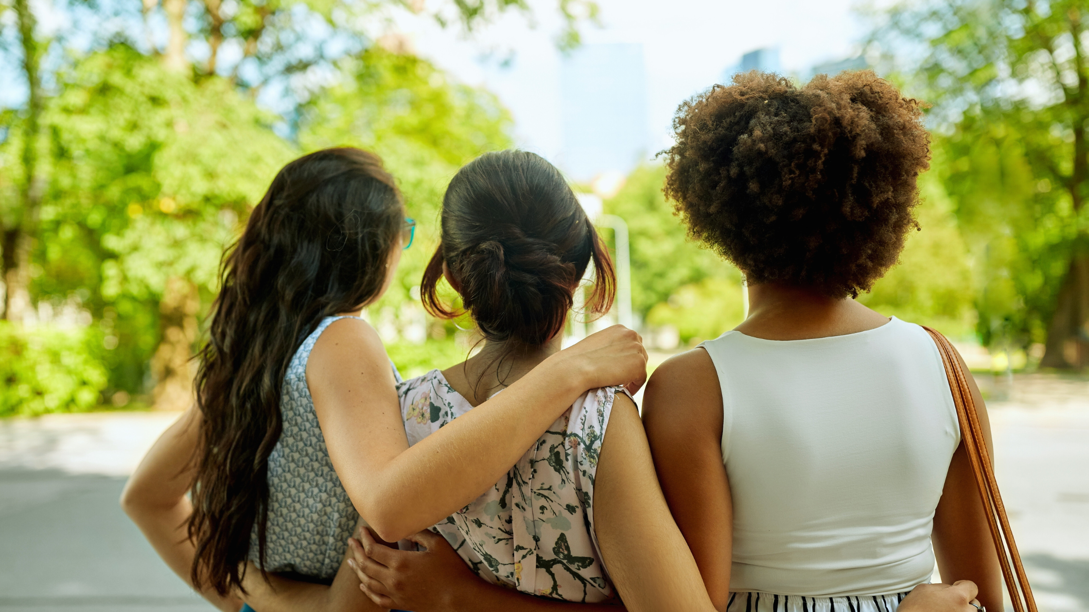 Making Friends as a Single Mom with Teenagers: Because It’s Not Just the Kids Who Need a Social Life